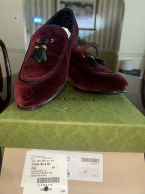 Gucci Men's Wine Velvet Tassel Loafers with Black Tassels